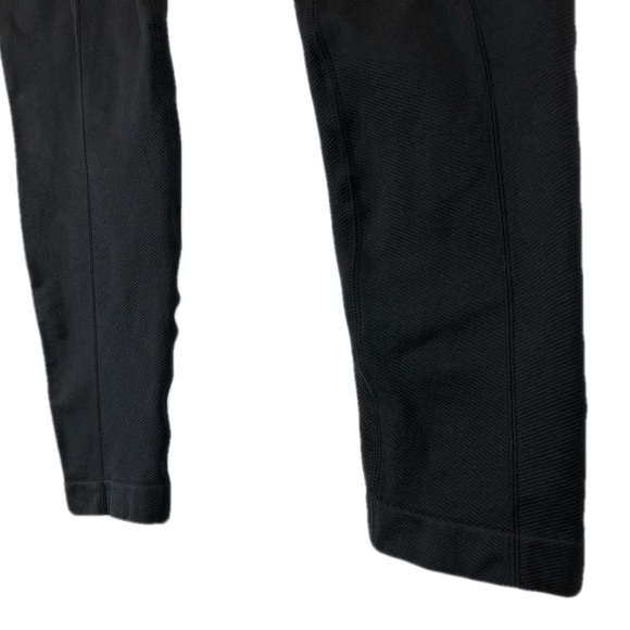 Yummie Seamless Shaping Legging - Picture 5 of 6